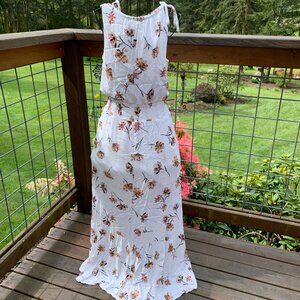 Maurices Women's size Small Ivory Floral Sleeveless Maxi Dress with Lining
